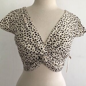 Capsleeve twist tie front cropped linen blend animal print elasticized top L NWT